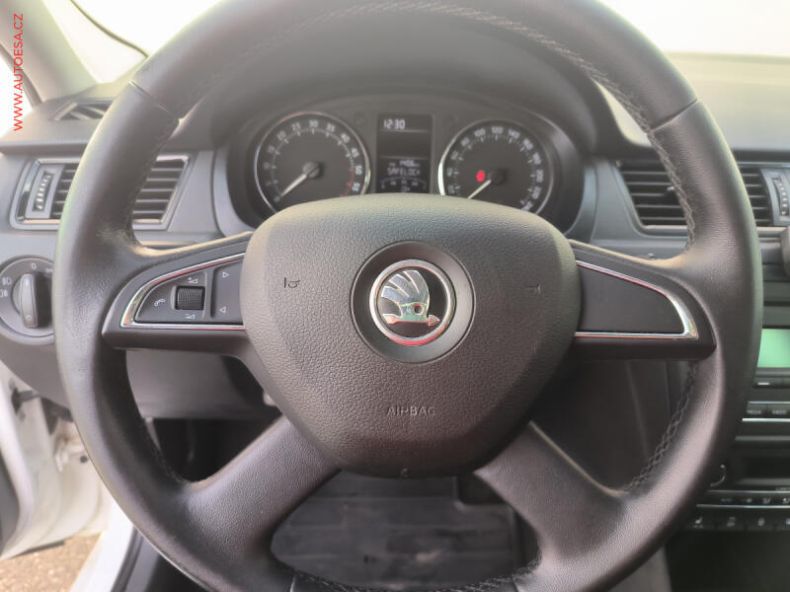 Škoda Rapid - hlavní fotka