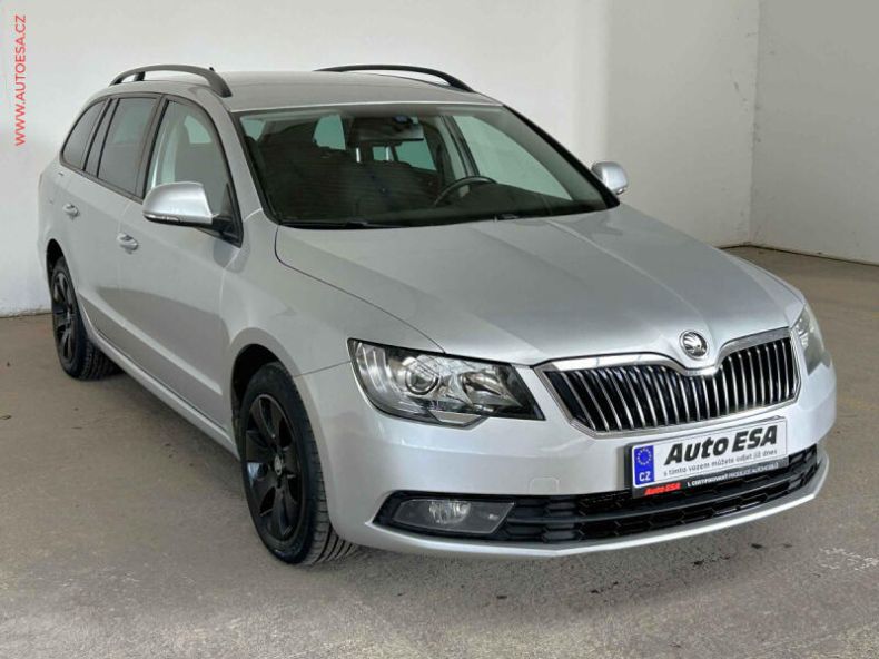 Škoda Superb - hlavní foto
