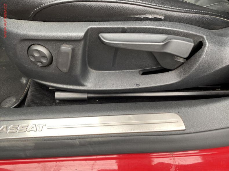 Volkswagen Passat - hlavní fotka