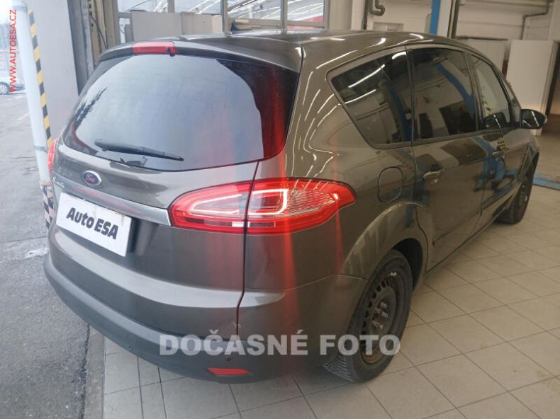 Ford S-MAX - hlavní fotka