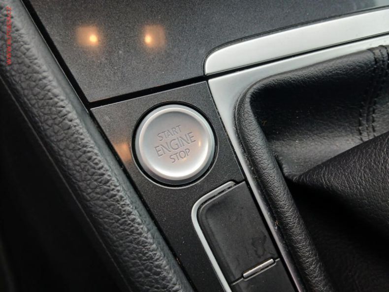 Volkswagen Golf - hlavní fotka