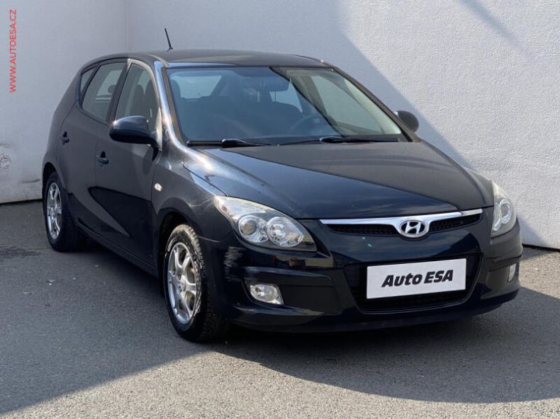 Hyundai i30 - hlavní foto