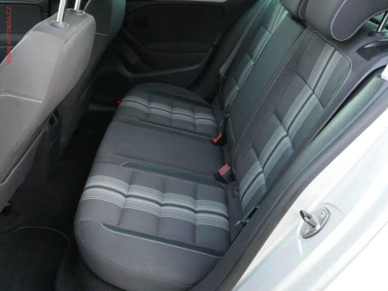 Volkswagen Golf - hlavní fotka