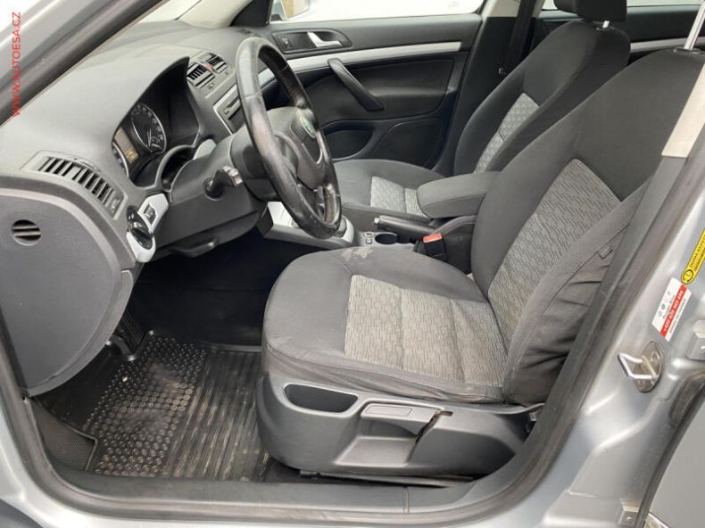 Škoda Octavia - hlavní fotka