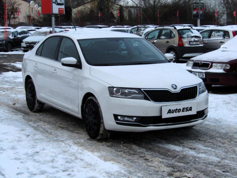Škoda Rapid - hlavní foto