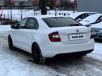 Škoda Rapid - fotka číslo 5