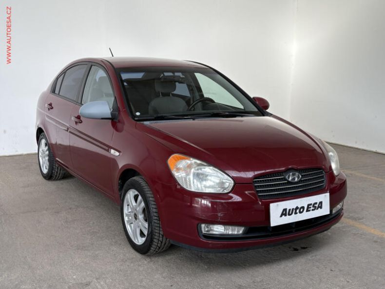 Hyundai Accent - hlavní foto