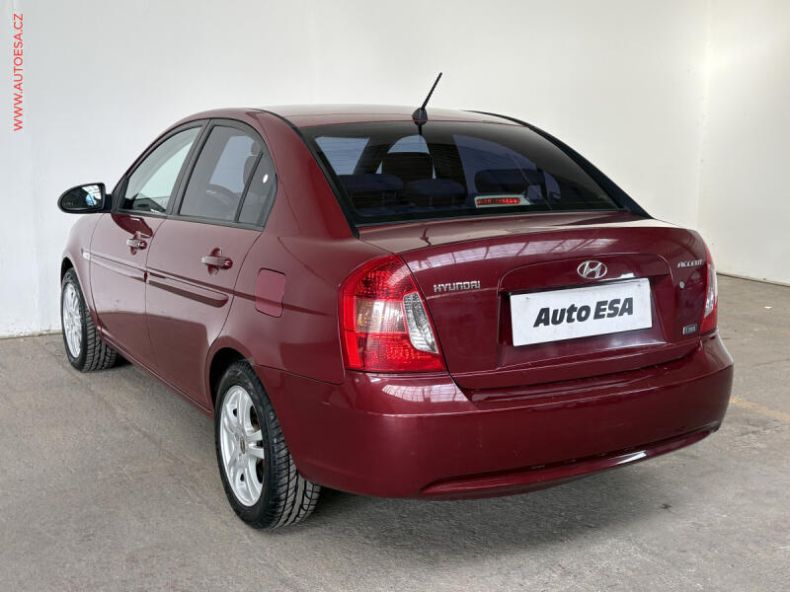 Hyundai Accent - hlavní fotka