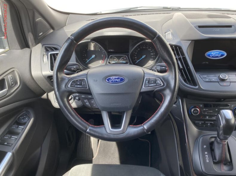 Ford Kuga - hlavní fotka