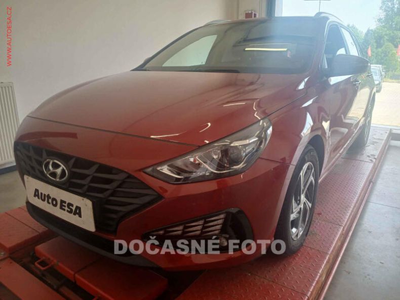 Hyundai i30 - hlavní foto