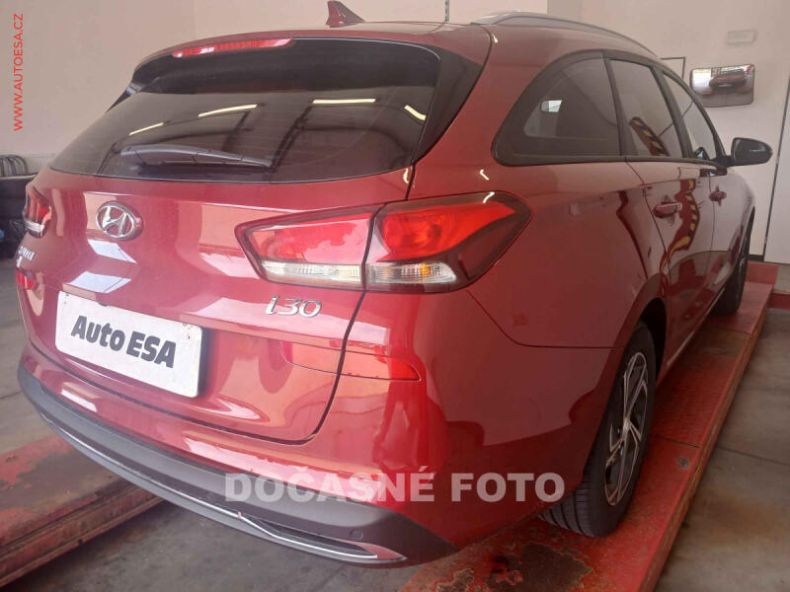 Hyundai i30 - hlavní fotka