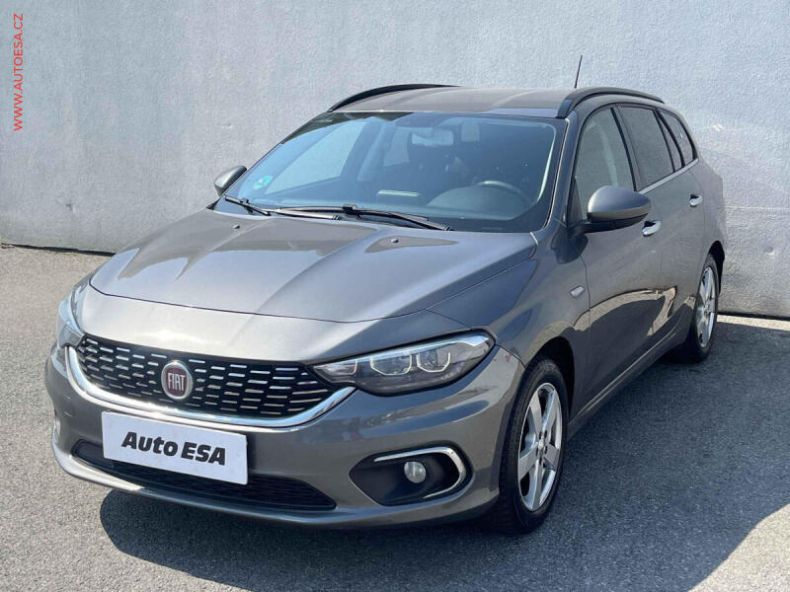 Fiat Tipo - hlavní fotka