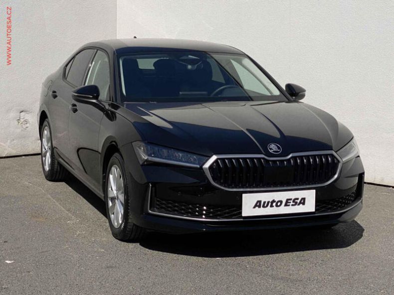 Škoda Superb - hlavní fotka