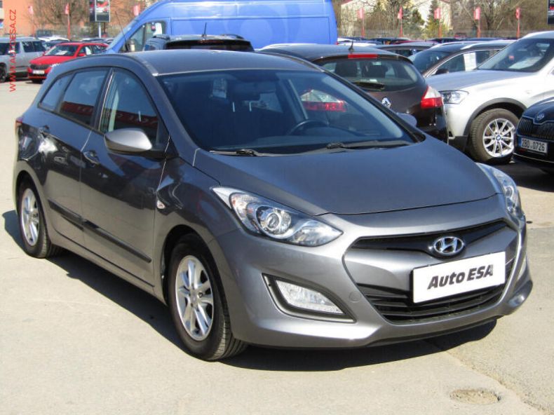 Hyundai i30 - hlavní foto