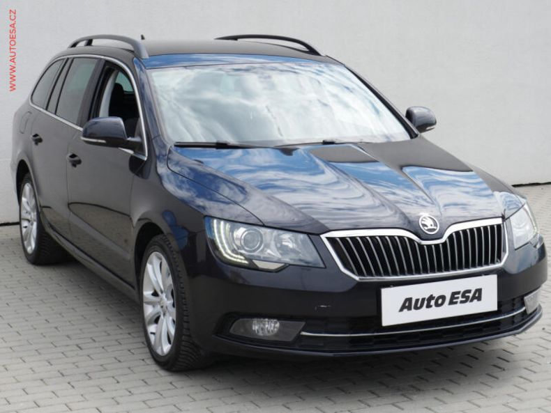 Škoda Superb - hlavní foto