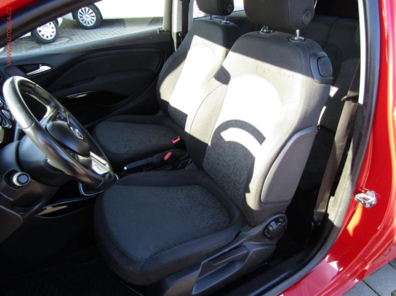 Opel Adam - hlavní fotka