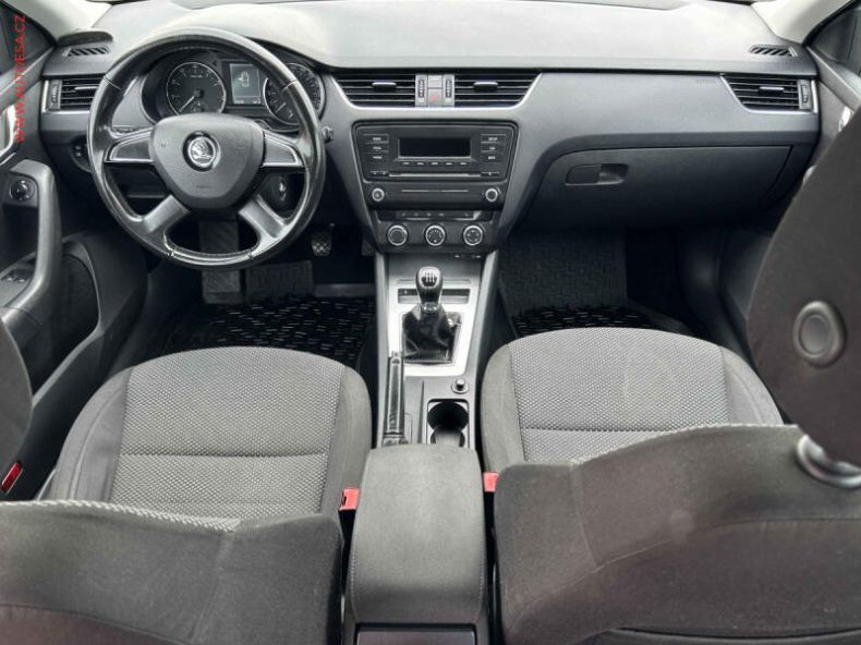 Škoda Octavia - hlavní fotka