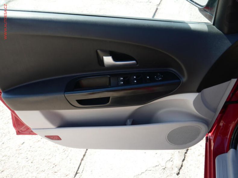 Kia Cee'd - hlavní fotka