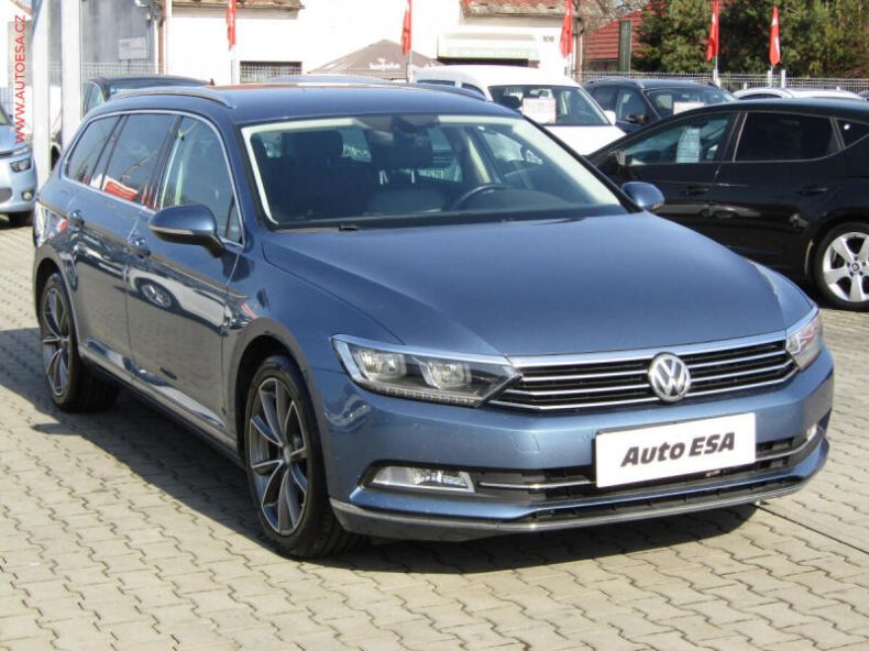 Volkswagen Passat - hlavní foto