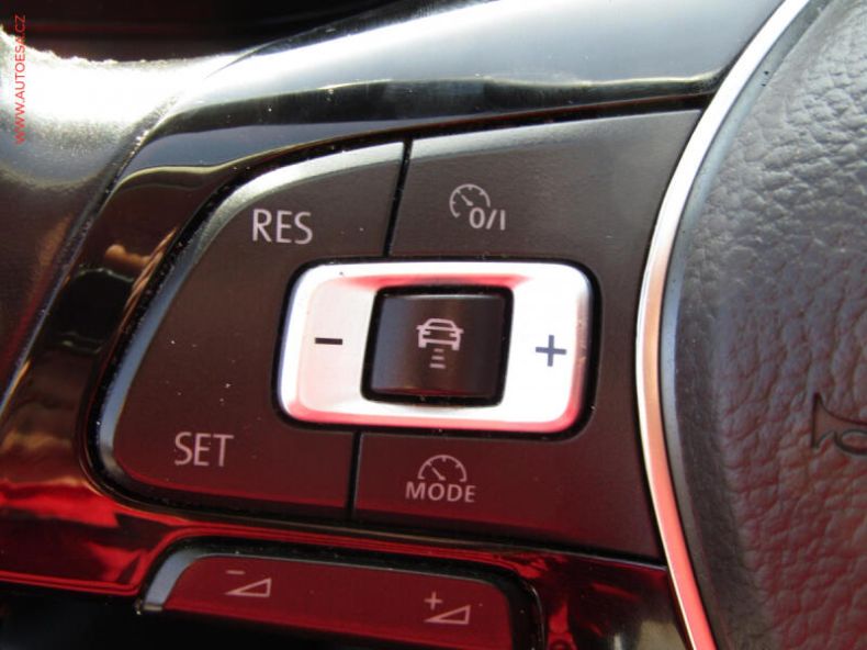 Volkswagen Passat - hlavní fotka