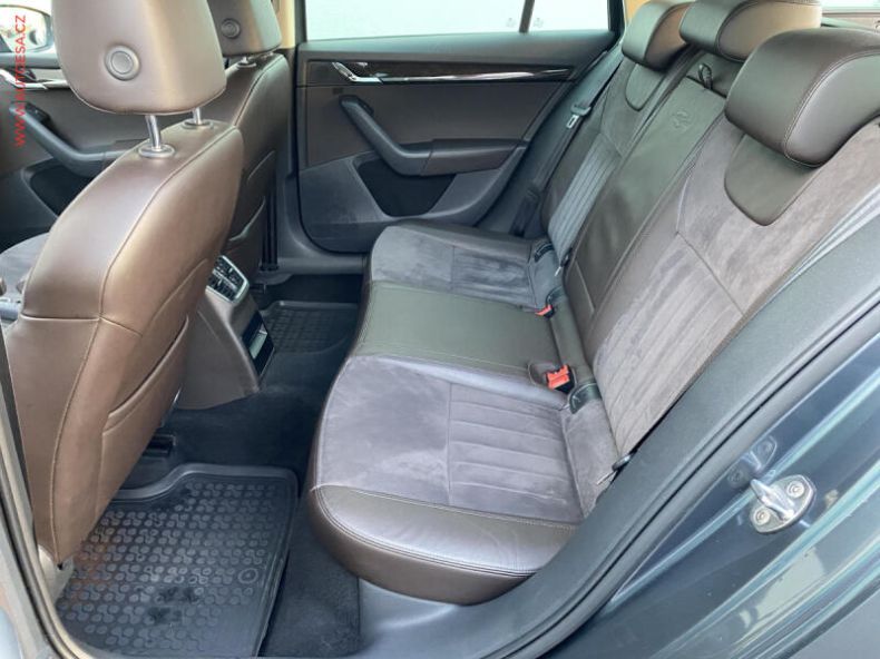 Škoda Octavia - hlavní fotka