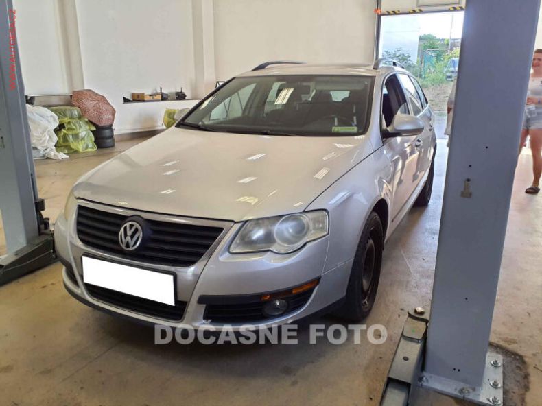 Volkswagen Passat - hlavní fotka inzerátu