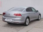 Volkswagen Passat - fotka číslo 5