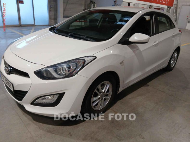 Hyundai i30 - hlavní foto