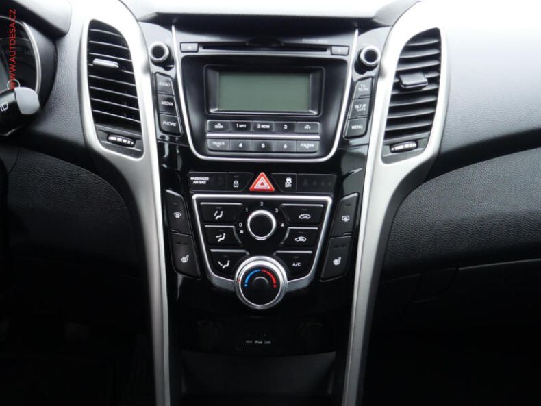 Hyundai i30 - hlavní fotka