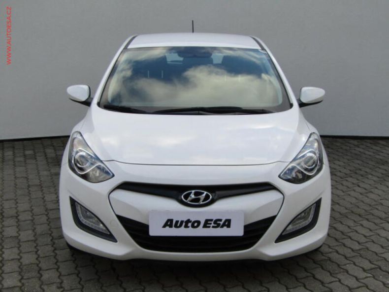 Hyundai i30 - hlavní fotka