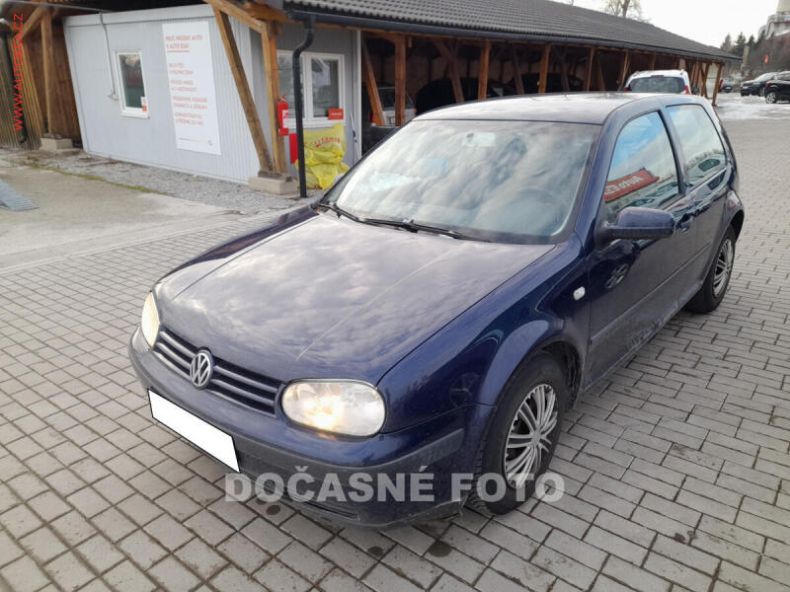 Volkswagen Golf - hlavní foto