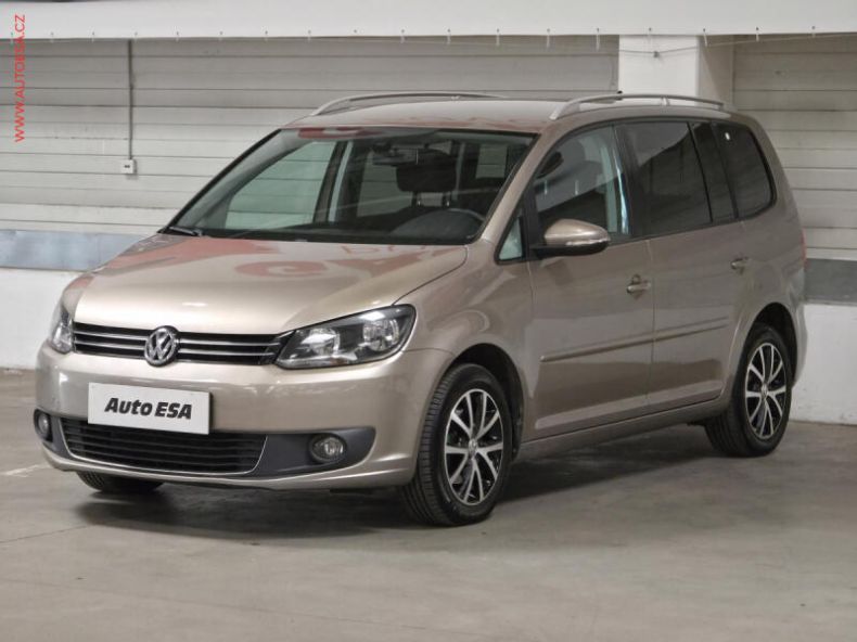 Volkswagen Touran - hlavní fotka