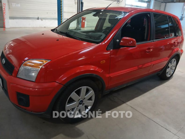 Ford Fusion - hlavní foto