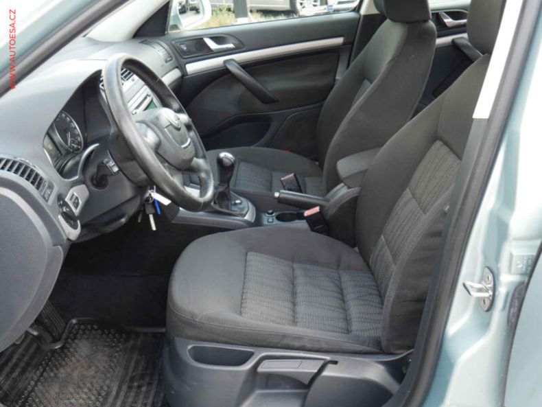Škoda Octavia - hlavní fotka