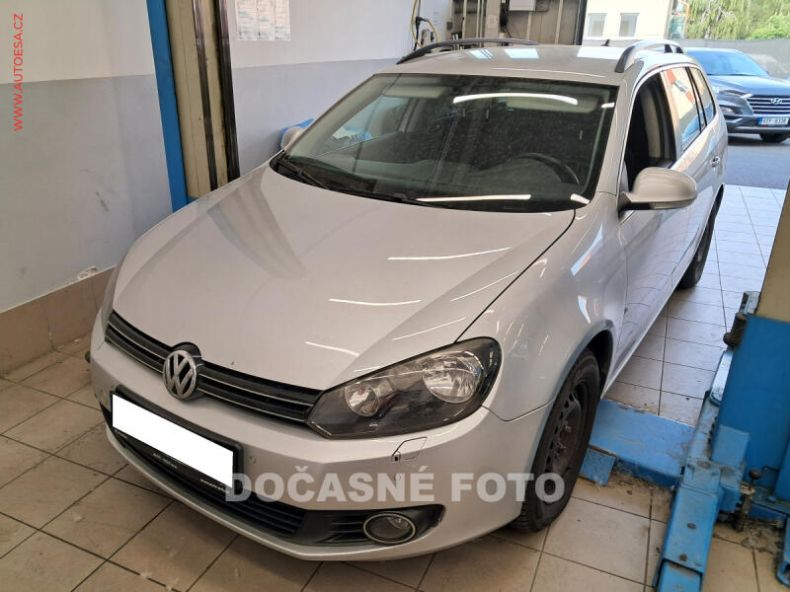Volkswagen Golf - hlavní foto