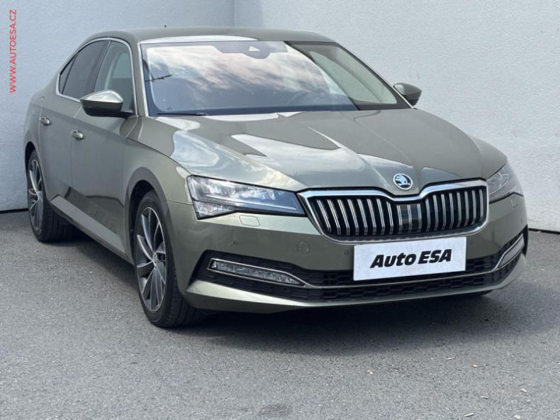 Škoda Superb - hlavní foto