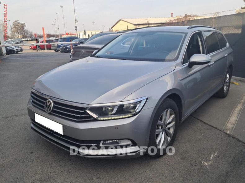 Volkswagen Passat - hlavní fotka inzerátu