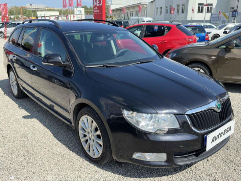 Škoda Superb - hlavní foto