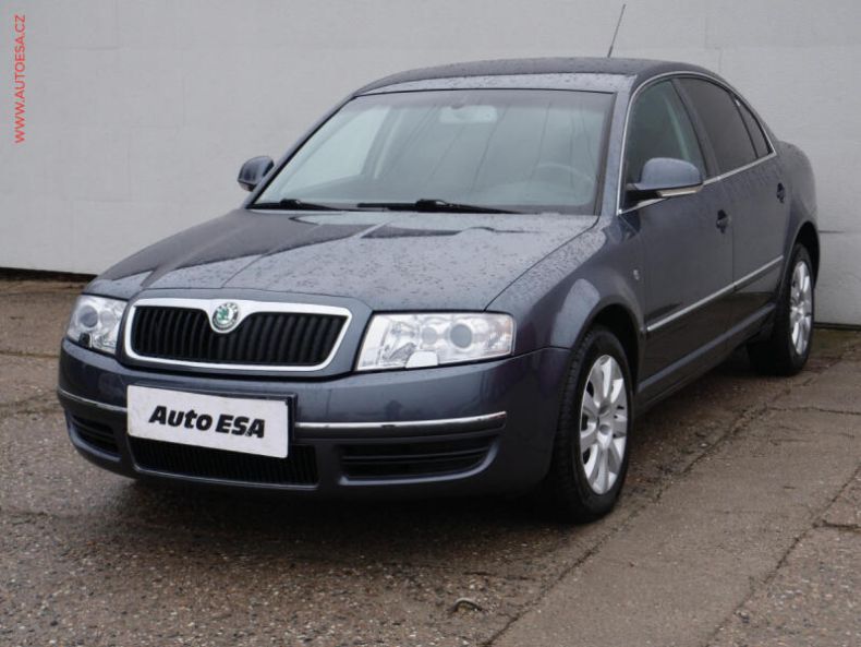 Škoda Superb - hlavní fotka