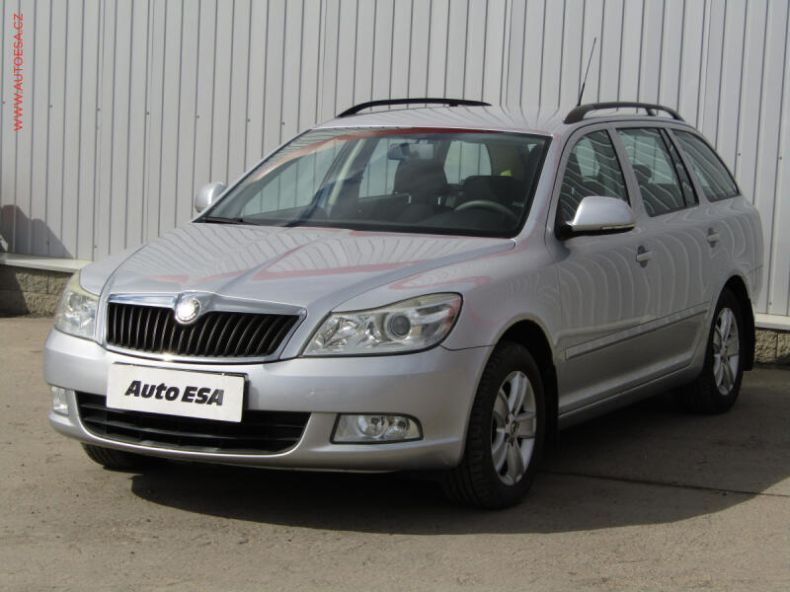 Škoda Octavia - hlavní fotka