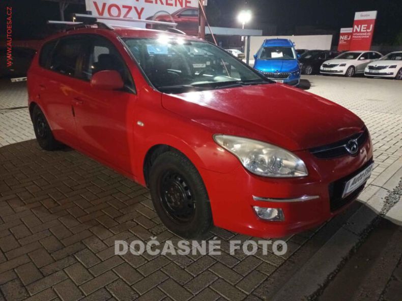Hyundai i30 - hlavní foto