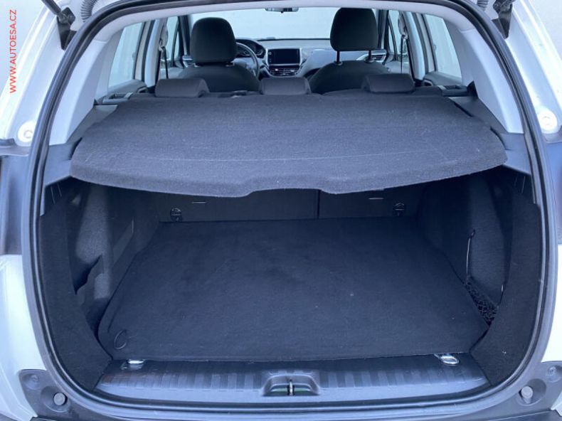 Peugeot 2008 - hlavní fotka