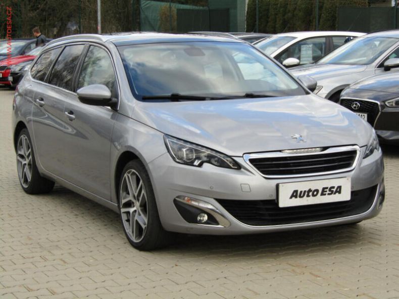 Peugeot 308 - hlavní foto