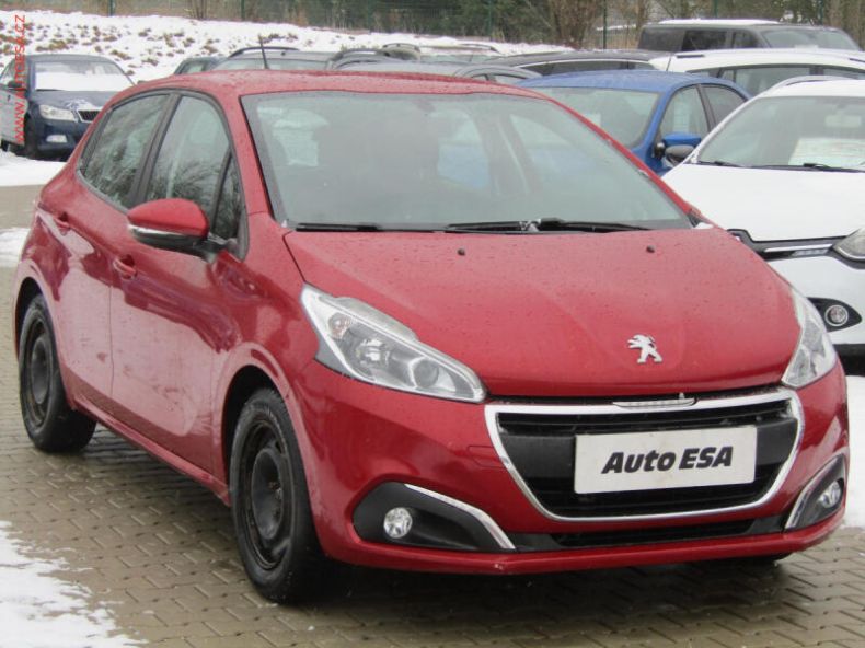 Peugeot 208 - hlavní foto