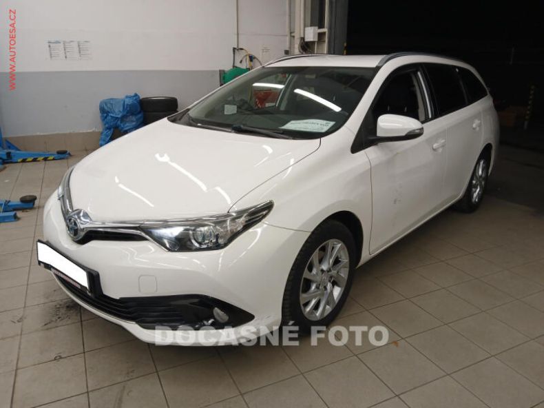 Toyota Auris - hlavní foto