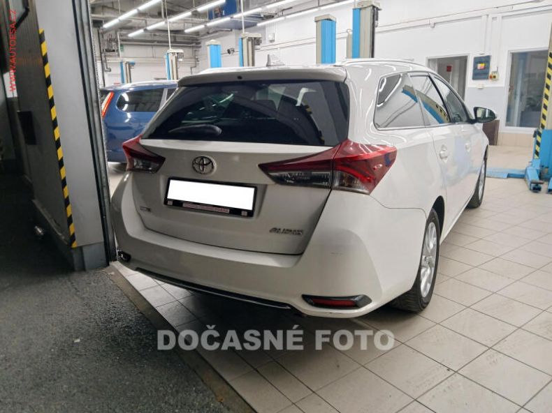 Toyota Auris - hlavní fotka