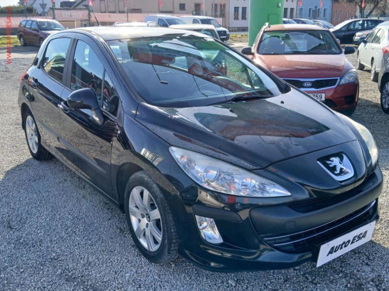 Peugeot 308 - hlavní foto