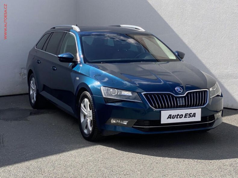 Škoda Superb - hlavní foto
