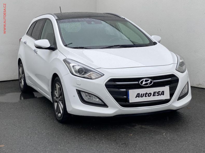 Hyundai i30 - hlavní foto