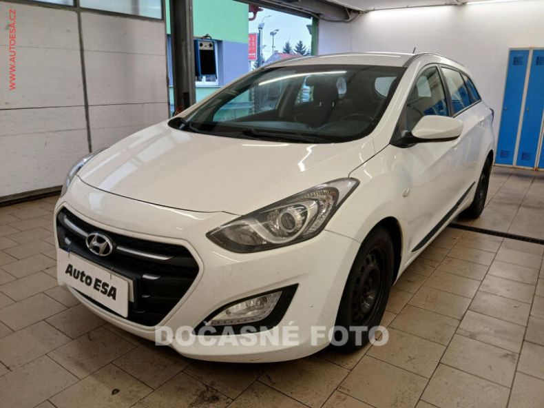 Hyundai i30 - hlavní foto